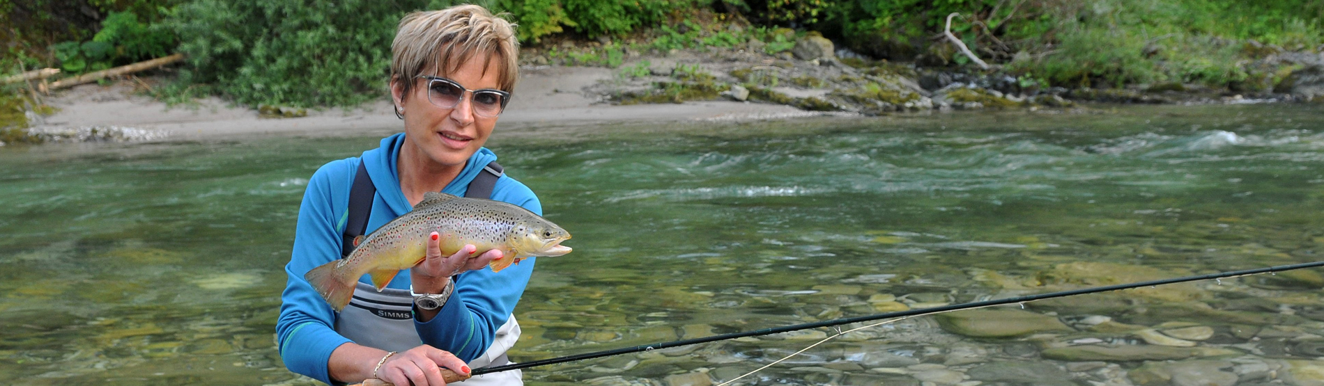 Mirjana Pavlic Fliegenfischen Lenne Sauerland NRW